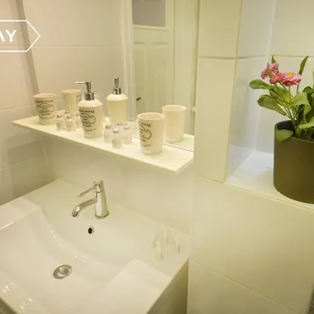 Citystay Ambra Waterlane Apartmán *