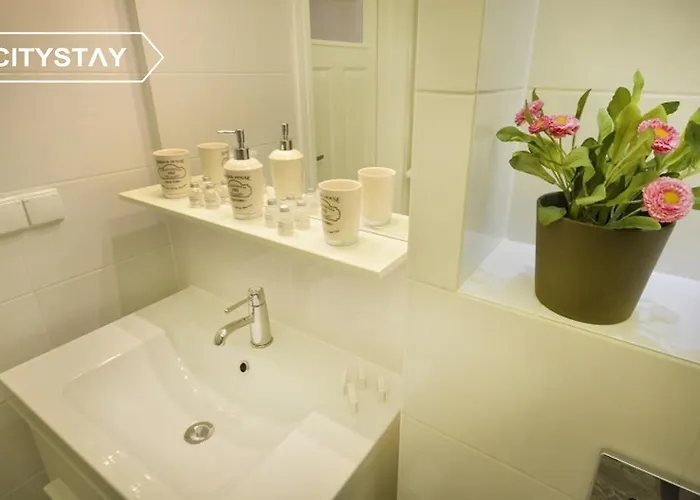 Citystay Ambra Waterlane Apartman *